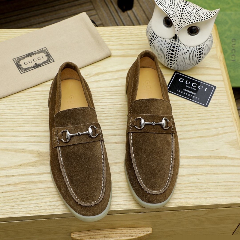 G*u*i leather shoes